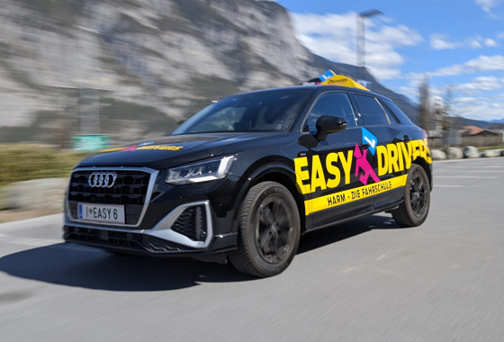 AUDI Q2 s-line