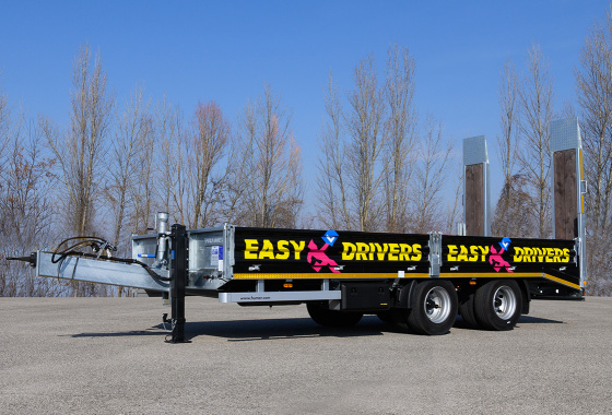 „F“- Tieflader zum Traktor