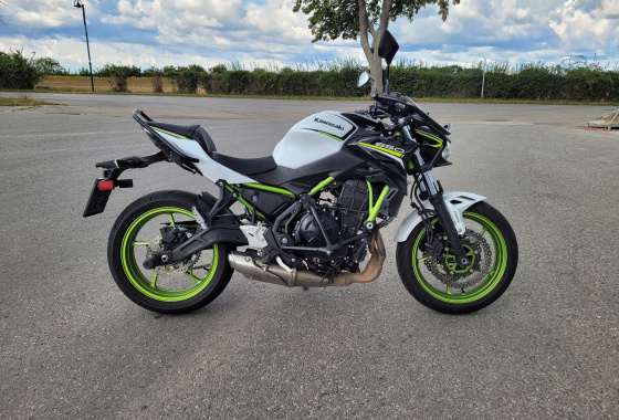 Kawasaki Z650 niedrig